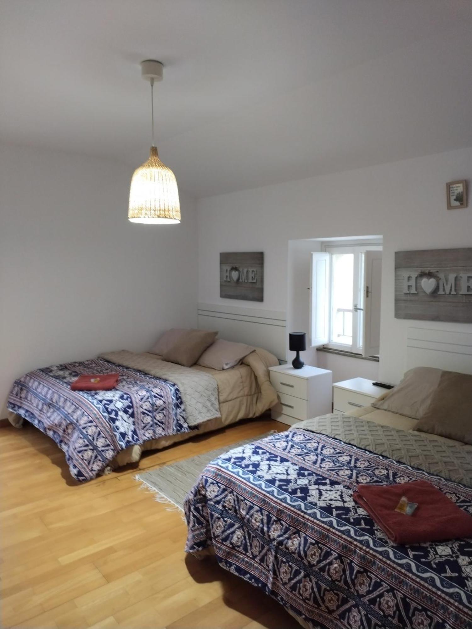 Apartamentos A Parada Do Camino Padrón المظهر الخارجي الصورة